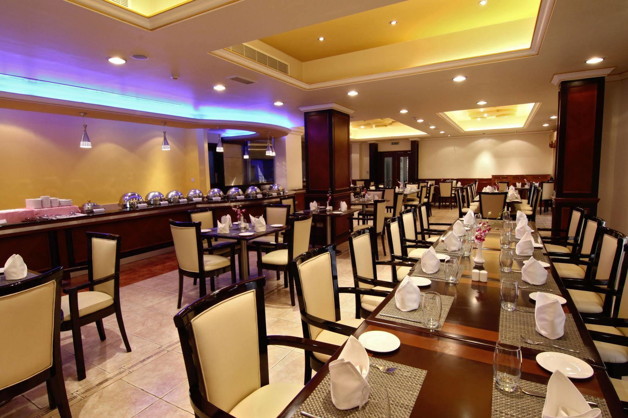 Majan Continental Hotel Mascate Exterior foto