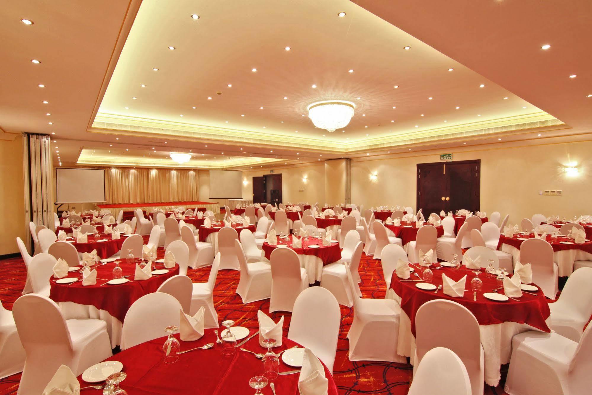 Majan Continental Hotel Mascate Exterior foto